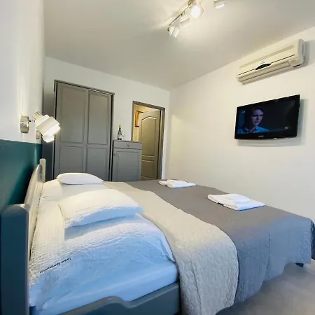 Гостевой дом Linton Apartmanhaz Шиофок